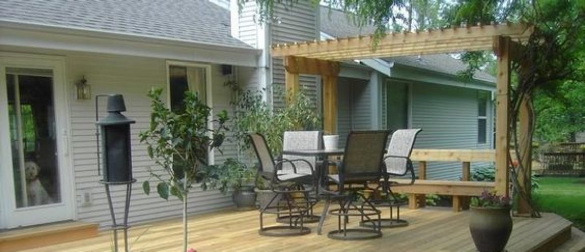 Nettoyer une terrasse en bois