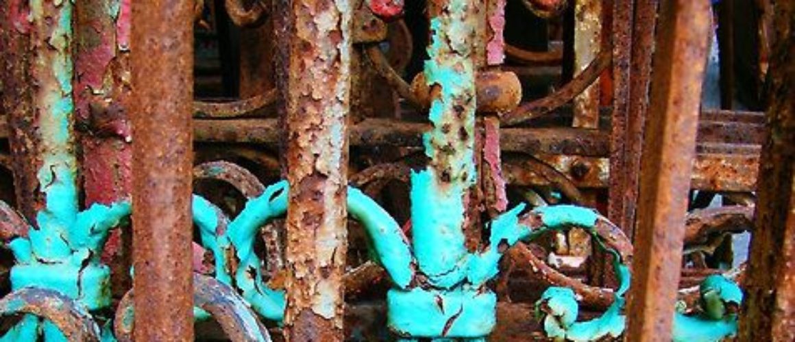 Comment peindre une porte extérieure en métal